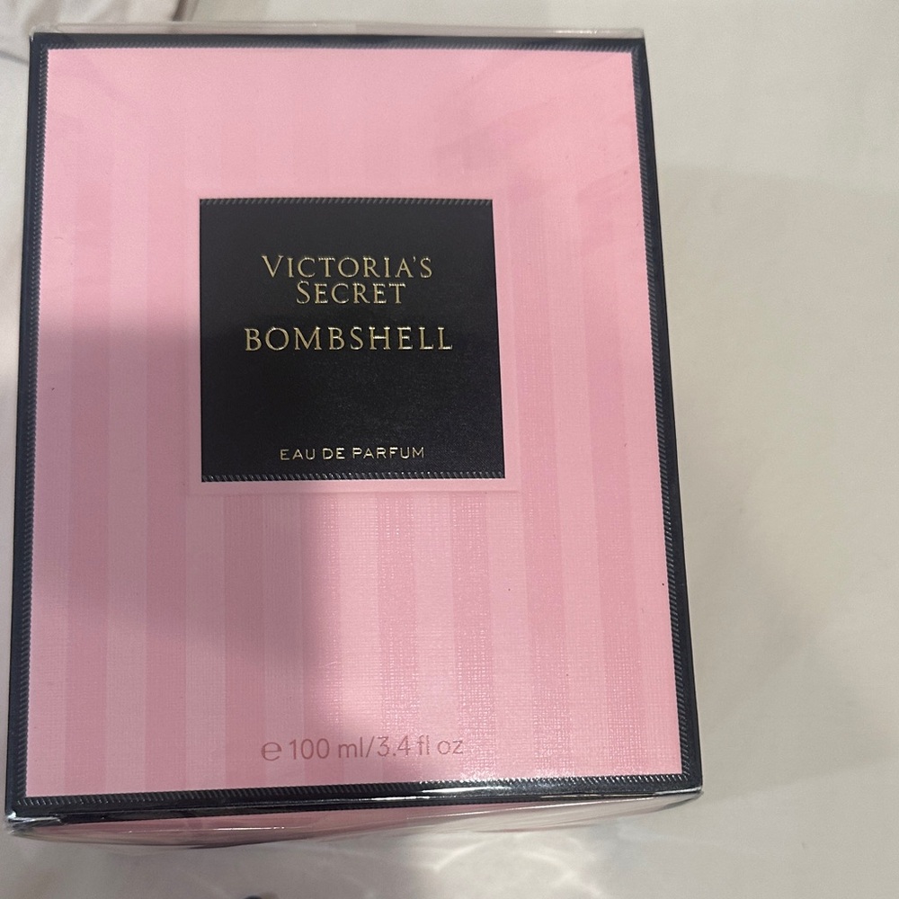Victoria's Secret Bombshell Perfume in Pink Box